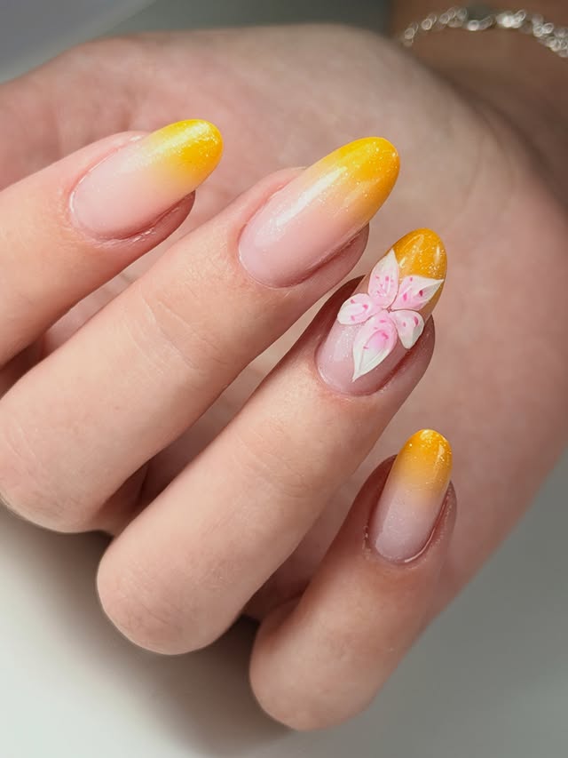 Nail art réalisé par notre formatrice partenaire dans le Calvados